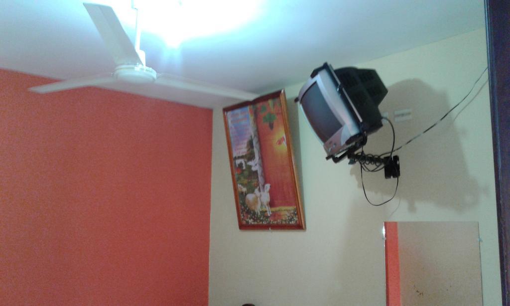 تينا Hostal Jireh المظهر الخارجي الصورة
