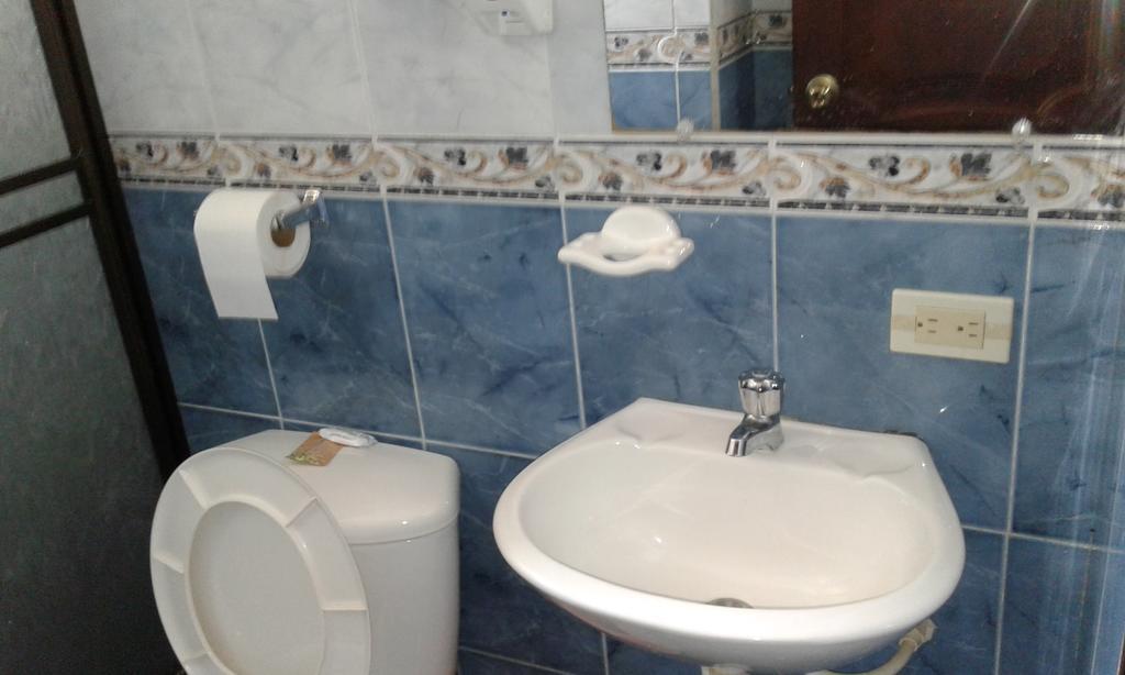 تينا Hostal Jireh المظهر الخارجي الصورة